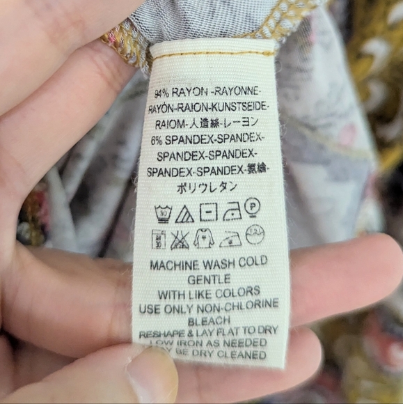 Free People Chase Me Paisley Print Long Sleeve Turtleneck Top Jersey Knit Small - Picture 6 of 9